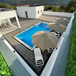 Hubby Holiday home *